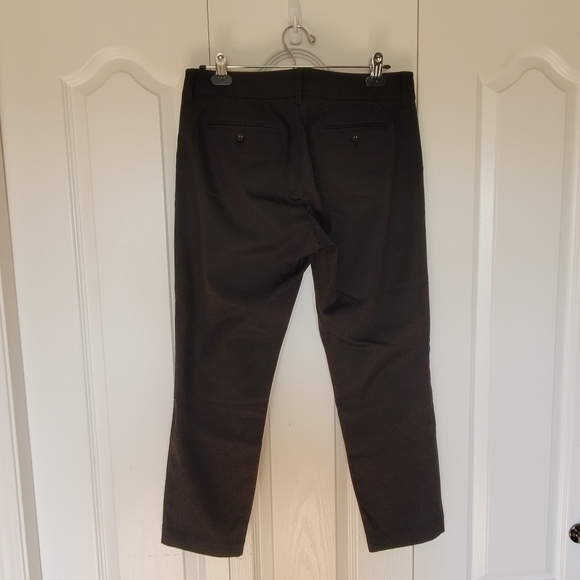 LORD and Taylor Black Cropped Patterned Pants - Picture 4 of 9